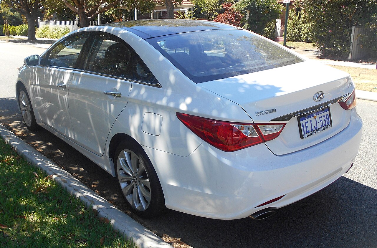 Hyundai i45 2,4 Manuel (178 hk)