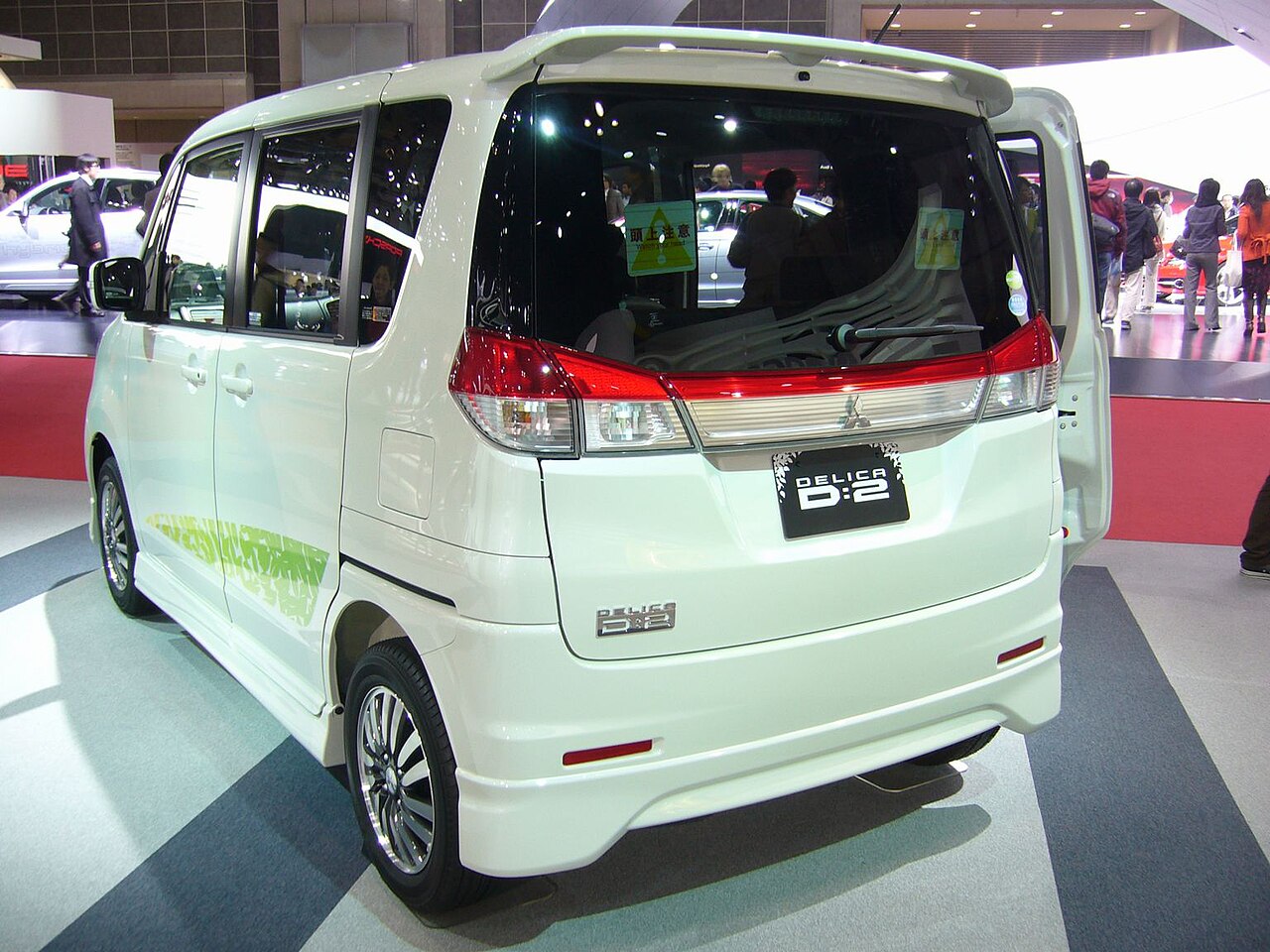 Mitsubishi Delica D:2 1,2 CVT 4-hjulstræk (91 hk)