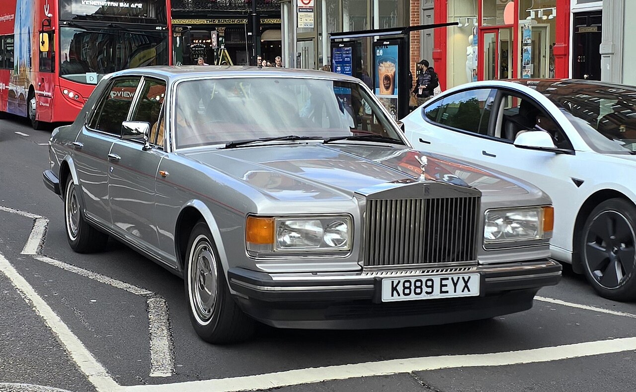 Rolls-Royce Silver Spur 6.75 Automatgear (218 hk)